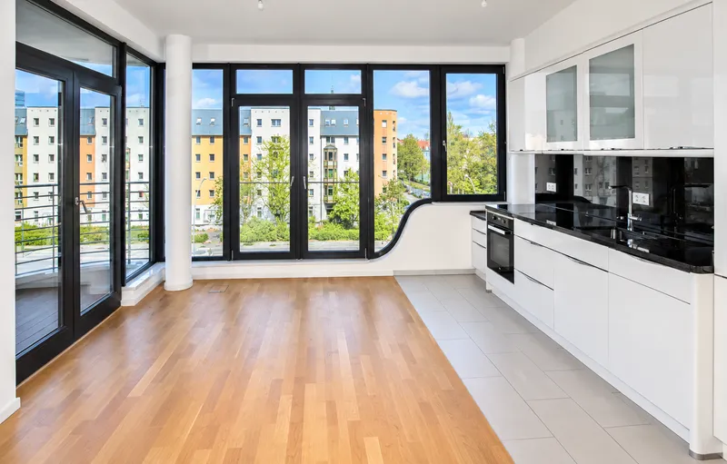 Stilvolle 2 Zimmer Wohnung direkt an der Spree – Wohnen im „White“ in Friedrichshain — photo 1